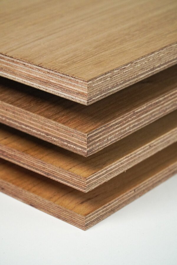 Marine plywood multi-ply hardwood construction